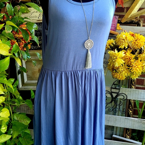 Wneedu Blue Sleeveless Dress - Picture 5 of 10